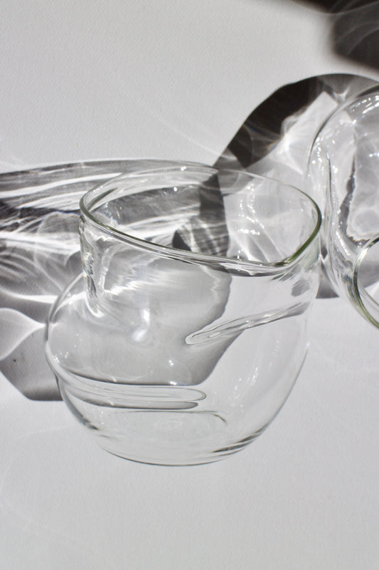 Curvy Drinking Glass 04 – Transparent